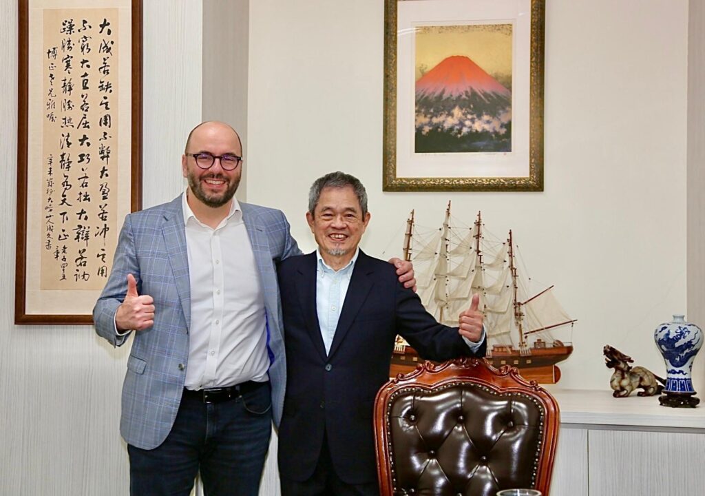 法國eurocave Ceo Benoit Favier和台灣總代理優樂客有限公司董事長黃博正